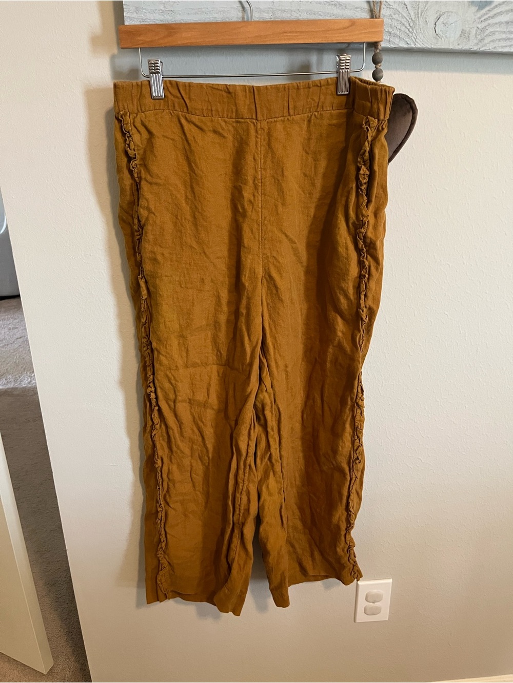 Women’s J-Crew Ruffle Linen Pants in Mustard Brown